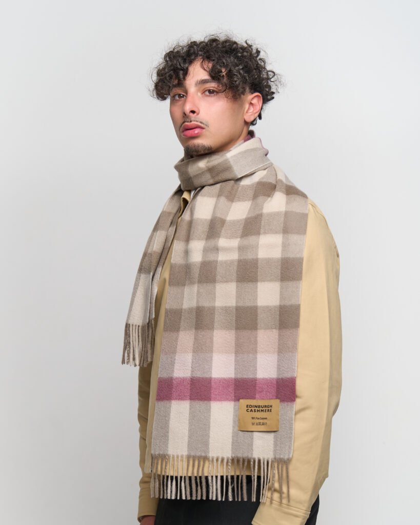 Edinburgh Cashmere cashmere scarf signature gift box 